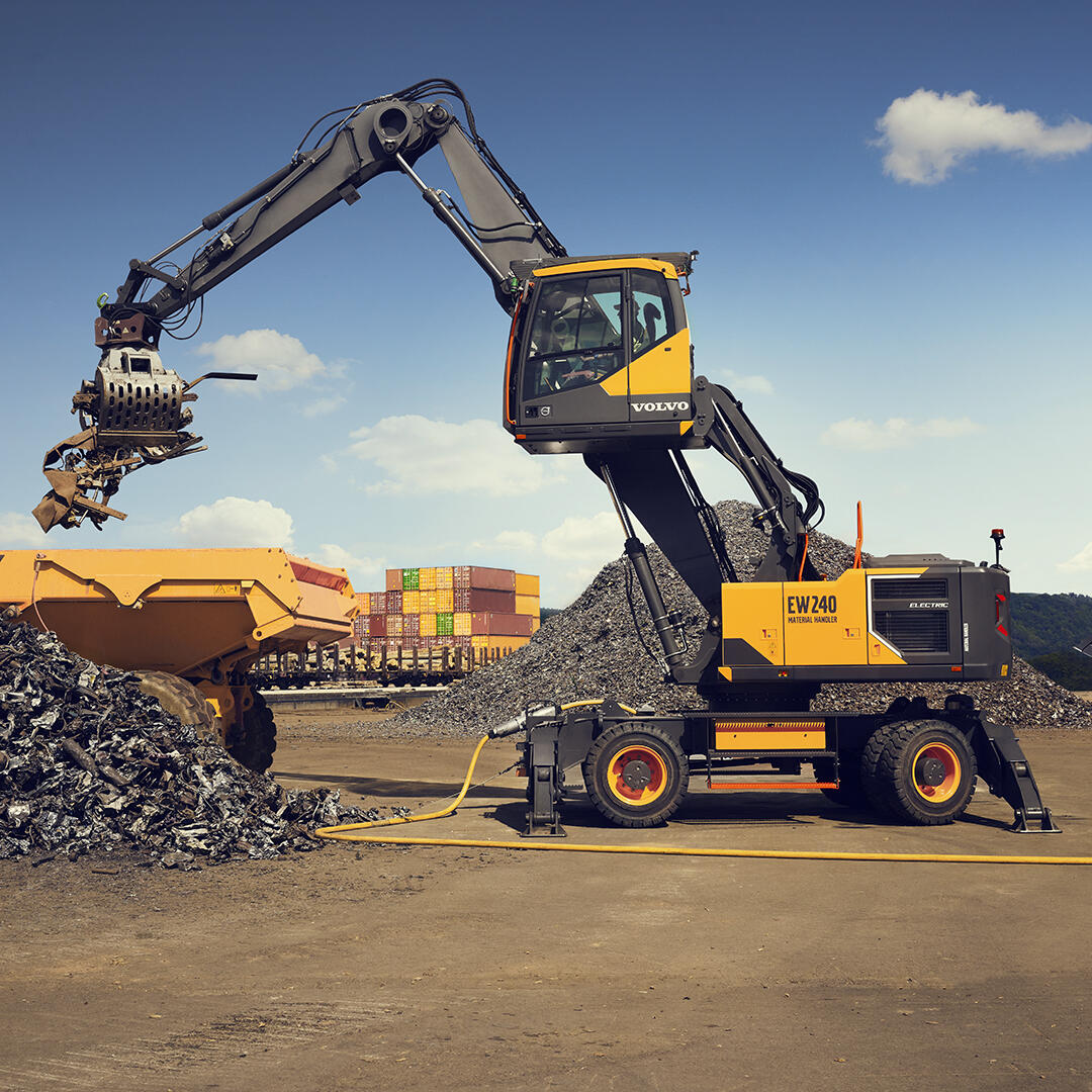 EW240 Electric Material Handler