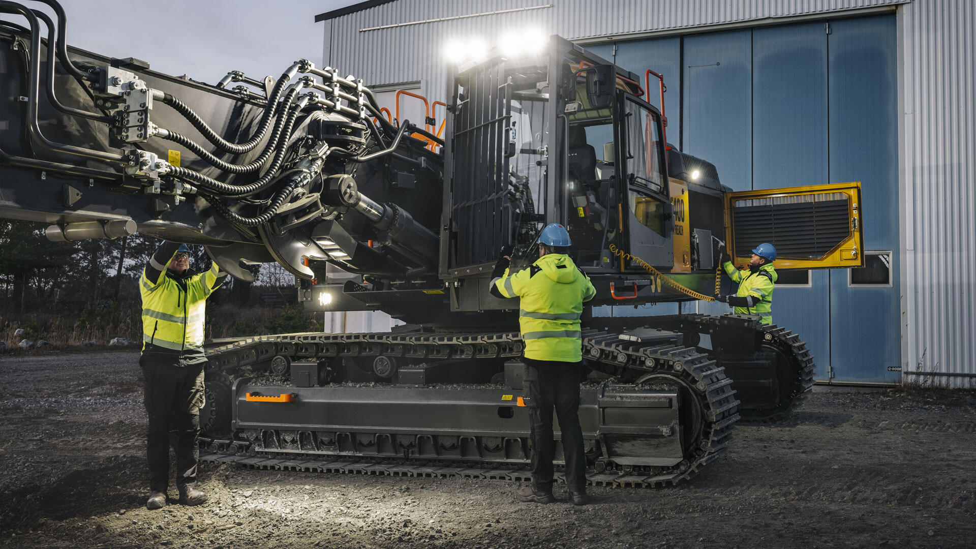 EC400 Straight Boom